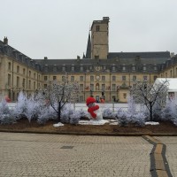 La patinoire de Dijon installée devant le Palais des ducs