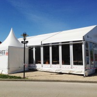 Restaurant installé dans une structure isolée