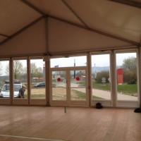 Bardage isolé en verre