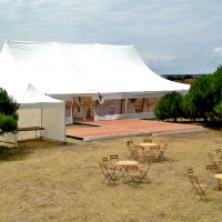 Mariage sous Chapiteau Bambou 15x30m soit 450m² avec piste de danse extérieure