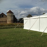 Mariage sous Chapiteau bambou de 150m² (10x15m) au Manoir Equivocal de Corgoloin
